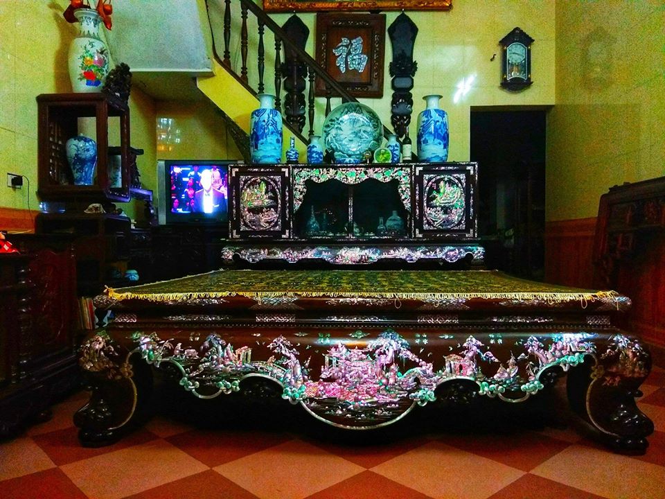 Sập gụ tủ chè trắc kỉ niệm 35 năm tuổi nghề